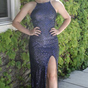 Prom dress - Navy, floor-length, sequins